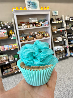 'Loofah Cupcake Soap (Exfoliating Loofah Soap | Cold Process | 5.5–6.5 oz)