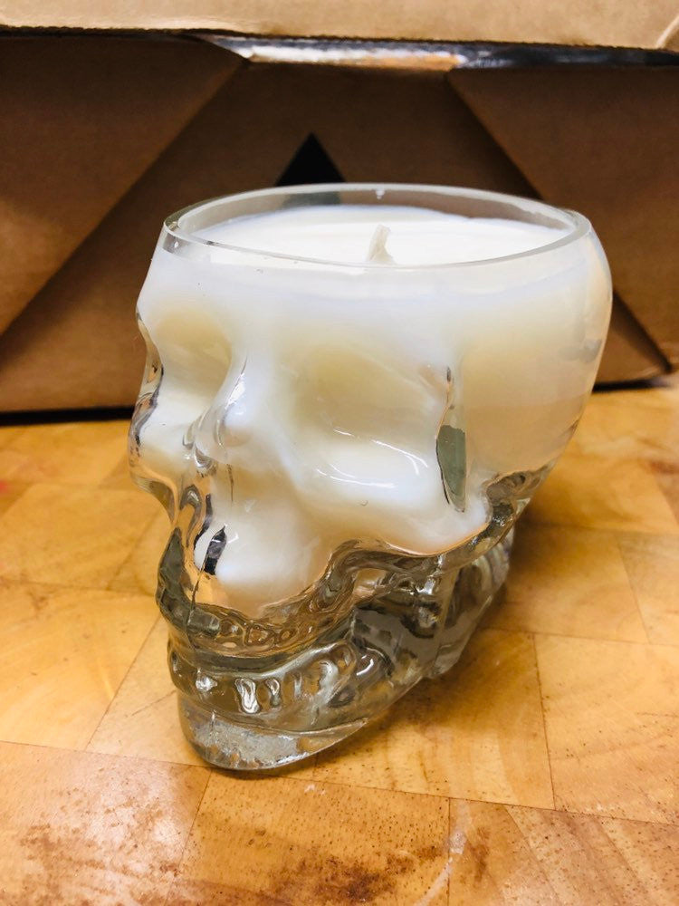 Skull Candle 11 ounce ribbon wick